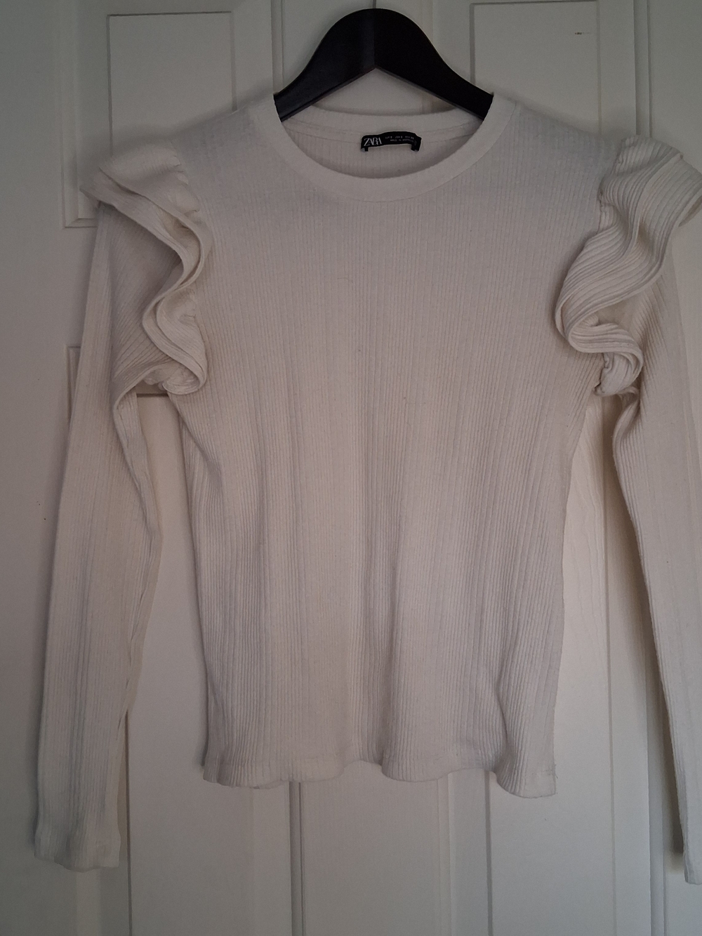 Zara Cream Ruffle Shoulder Rib Knit Long Sleeve Top Small - Picture 7 of 7